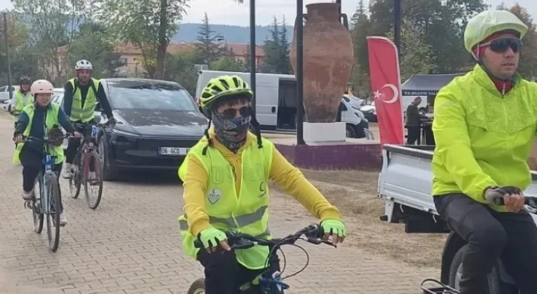 Bilecik’te Bisikletçiler Kınık Köyü’ne Ulaştı