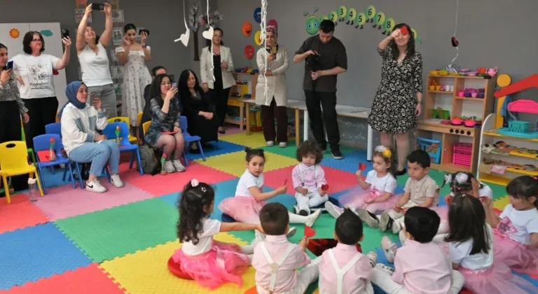 Bornova’da Anneler Günü’ne duygu dolu kutlama