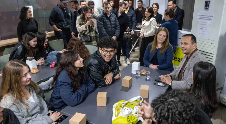 Bornova'da Gülşah Durbay Gençlik Merkezi’nde sıcak buluşma