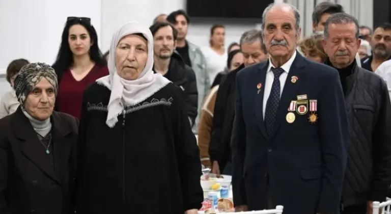 Bornova’da Şehit Aileleri ve Gaziler İçin Birlik ve Dayanışma İftarı







