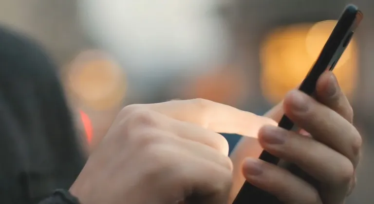 BTK’dan mobil tarifelere zam! Konuşma ve SMS ücretleri arttı