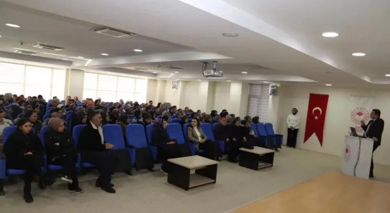 Burdur’da 165 kantin çalışanına hijyen eğitimi