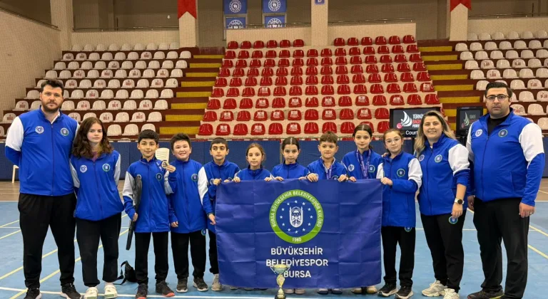 Bursa Büyükşehir Belediyespor Amasya’da madalyaları topladı