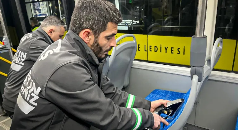 Bursa Büyükşehir’den toplu taşıma araçlarına bayram temizliği