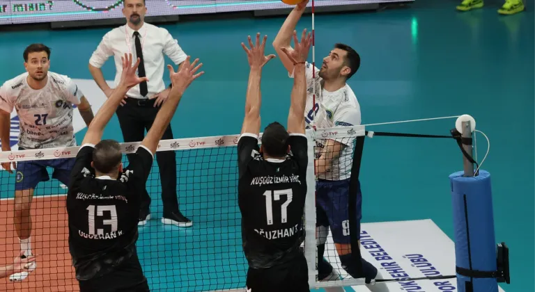 Bursa Büyükşehirli Efeler filede play-off’u garantiledi