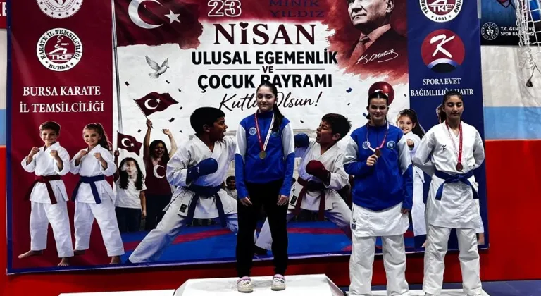 Bursa Büyükşehirli karateciler göz doldurdu