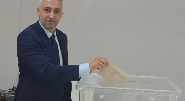 Bursa Gemlik'te Kent Konseyi Sedat Akkuş ile devam