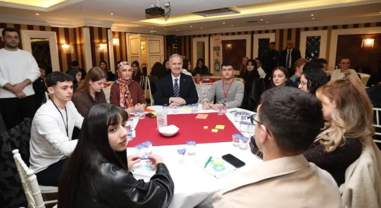 Bursa İnegöl’de gençler söz sahibi oluyor
