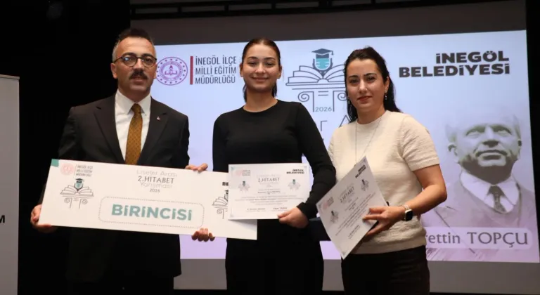 Bursa İnegöl'de liseliler hitabetini konuşturdu