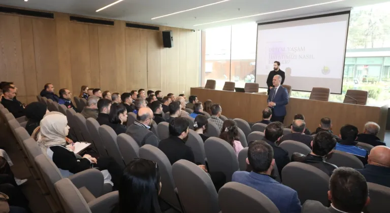 Bursa İnegöl'de personeline “Sağlıklı Dijital Yaşam Ve Ekran Kullanımı Yönetimi” eğitimi