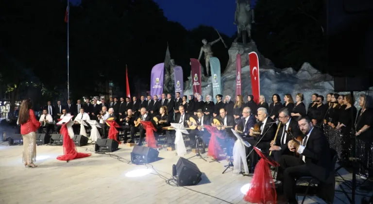 Bursa İnegöl'de TSM korosundan unutulmaz konser