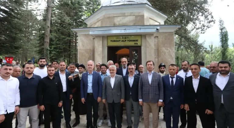 Bursa İnegöl'de Turgut Alp kabri başında anıldı