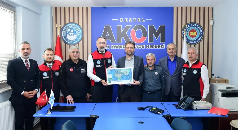 Bursa Kestel’de afetlere karşı güç birliği