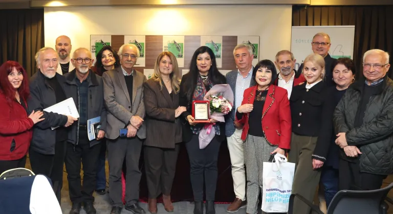 Bursa Nilüfer'de Dünya Şiir Onur Ödülü Nisa Leyla’ya verildi