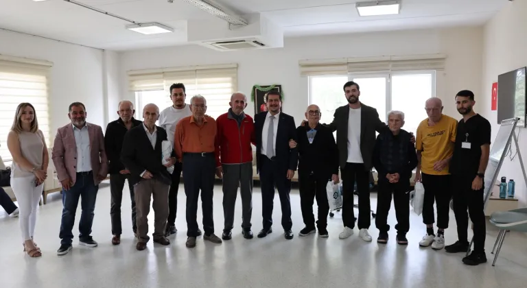 Bursa Nilüfer’de yaşlılara Babalar Günü ziyareti