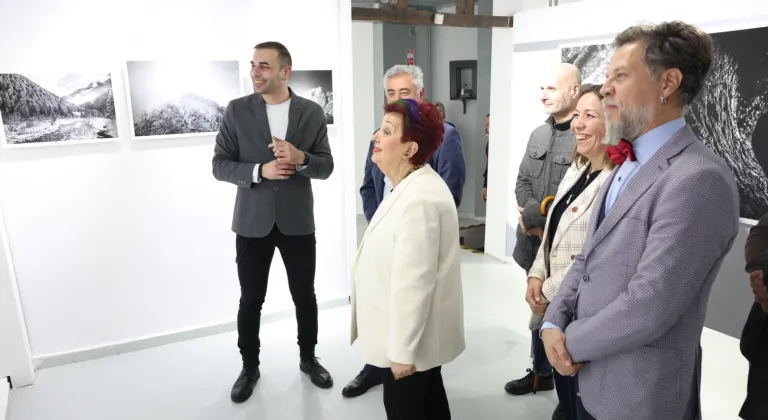 Bursa Nilüfer'de “Yerle Gök Arasında” sergisi kapılarını açtı