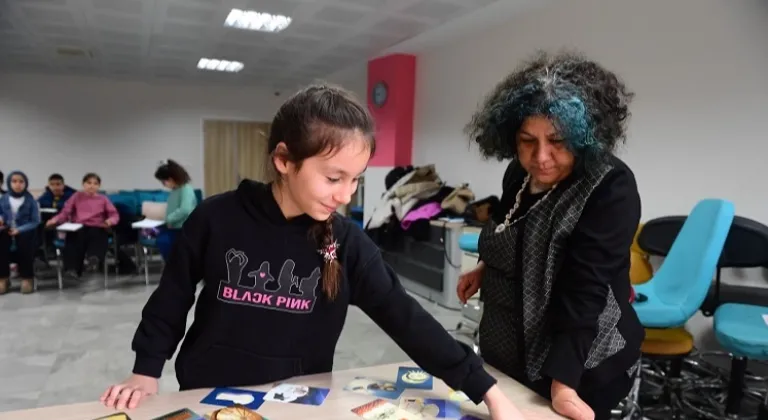 Bursa Osmangazi’de küçük yazarlardan büyük adım