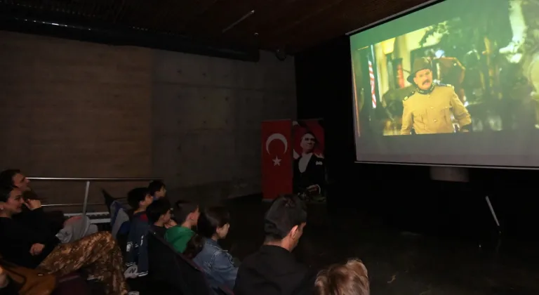 Bursa Osmangazi’de sinema tarihle buluştu