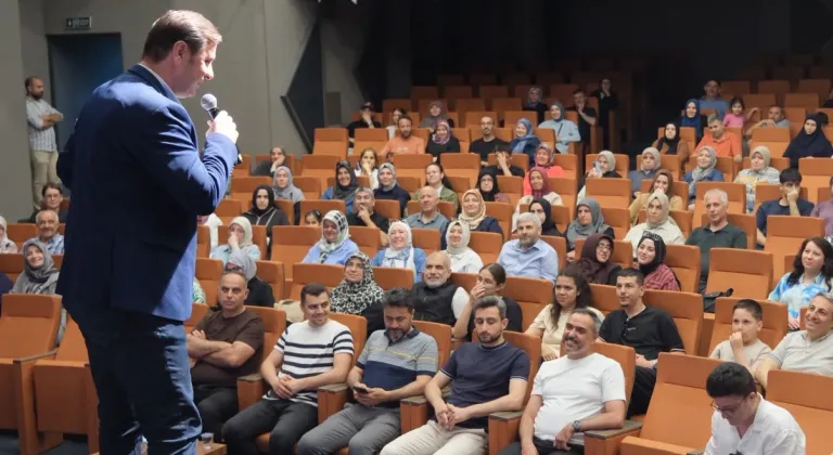 Bursa Yıldırım'da ‘Dijital Çağda Ebeveyn Olmak’ söyleşisi