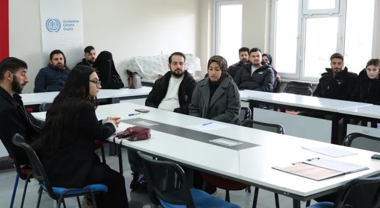 Bursa Yıldırım'da genç çiftlere 'aile' eğitimi