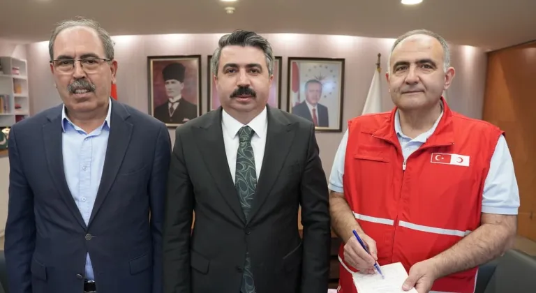 Bursa'da Başkan Oktay Yılmaz’dan anlamlı bağış