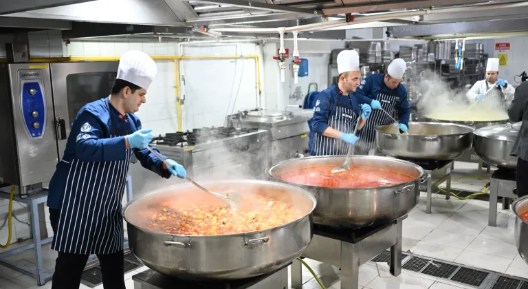 Bursa'da dayanışmanın mutfağı her geçen gün büyüyor