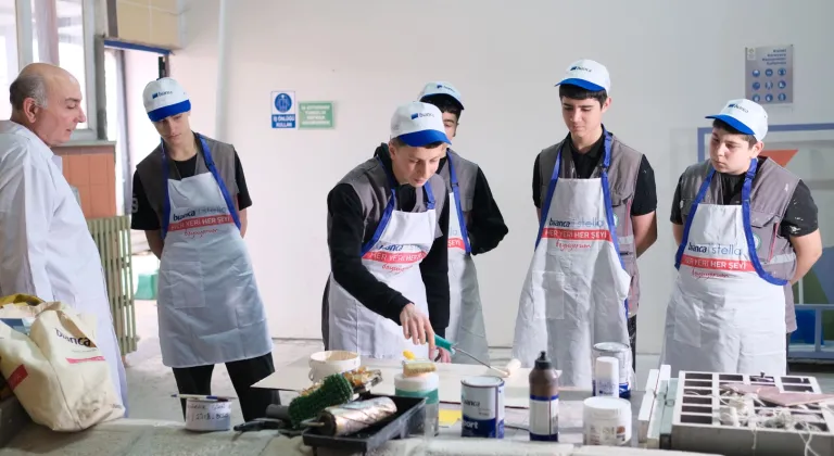 Bursa'da genç usta adaylarına uygulamalı eğitim