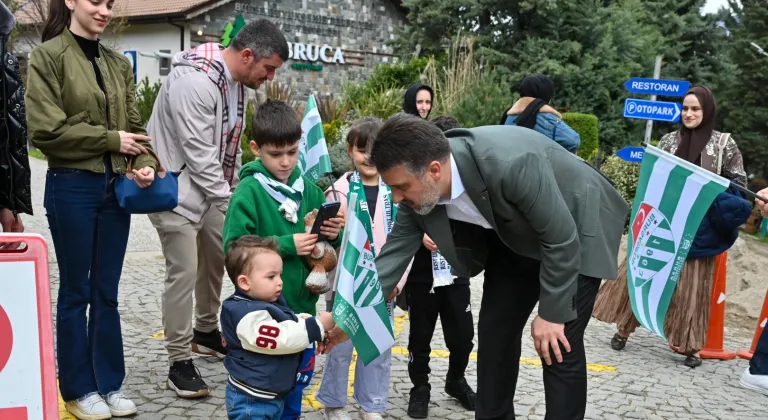 Bursa’da şampiyonluk öncesi minik taraftar coşkusu