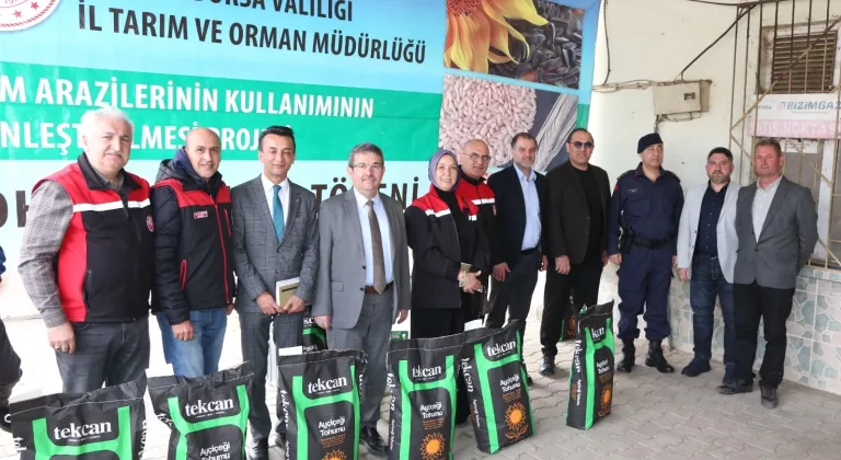 Bursa’da Üreticiye Yüzde 75 Hibeli Ayçiçeği Tohumu Desteği
