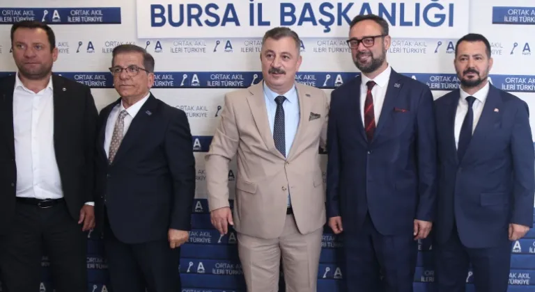 Bursa'da Yeniden Refah’tan Anahtar Parti’ye yeni katılım