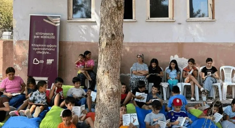 Büyükşehir, “Ağaç Altı Okumalar” ile Çocuklara Kitap Keyfi Yaşatıyor