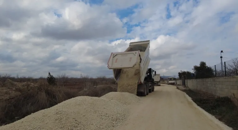 Büyükşehir Belediyesi, Kırsal Alanda Yol Yapımına Hız Kazandırdı