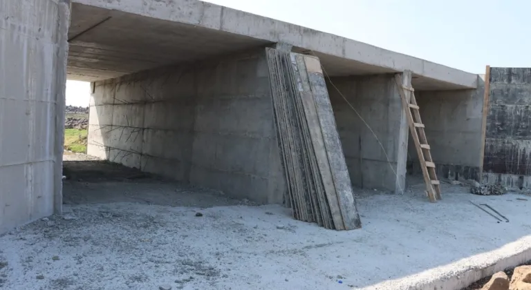 Büyükşehir Belediyesi, Viranşehir ve Siverek’te 3 Menfez İnşa Ediyor
