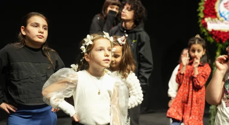 Büyükşehir, Çocukların Sanatsal Gelişimine Destek Oluyor