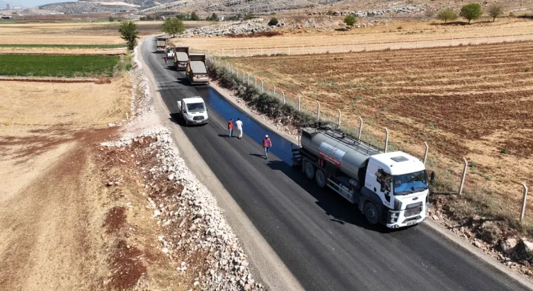 Büyükşehir, Pazarcık Kırsalında Ulaşımı Modernize Ediyor