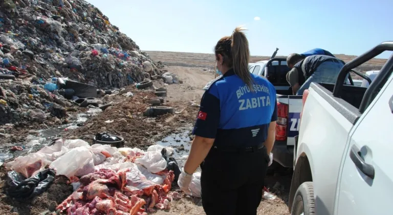 Büyükşehir Zabıta Ekipleri Tehlikeli Gıda Ürünlerinin Sofralara Ulaşmasını Önledi