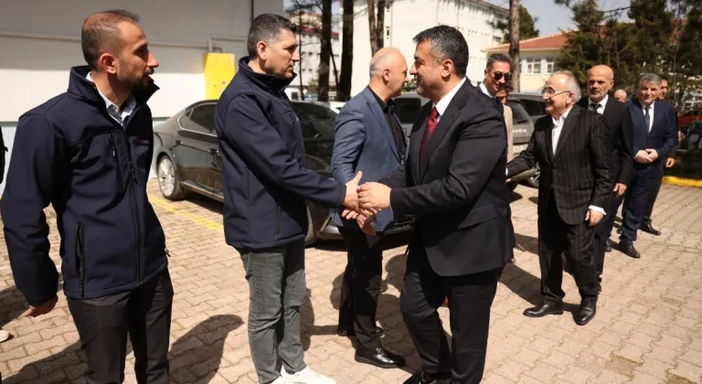 Büyükşehir’den üreticilere yonca tohumu ve gübre desteği