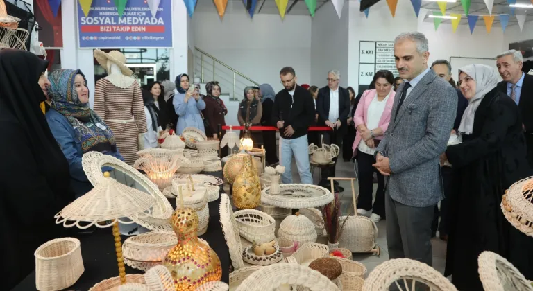 Çayırova’da el sanatları görücüye çıktı