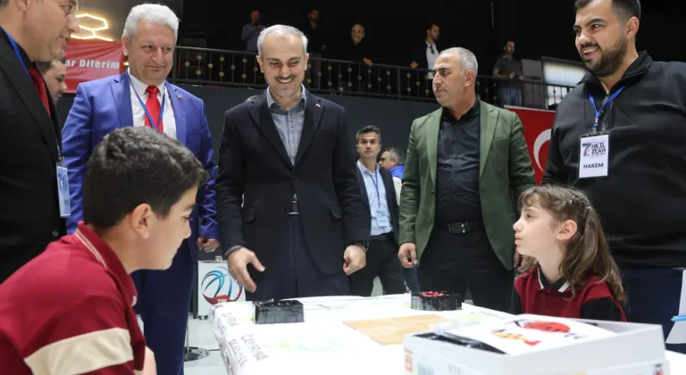 Çayırovalı öğrenciler akıl ve zeka oyunlarında ter döküyor