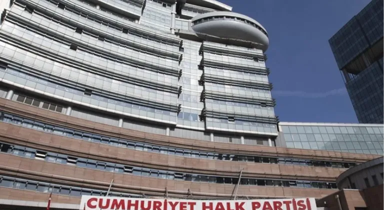 CHP kurultay davasında çarpıcı karar! O kurultay 'mutlak butlan' sayıldı, yönetim için tedbir kararı