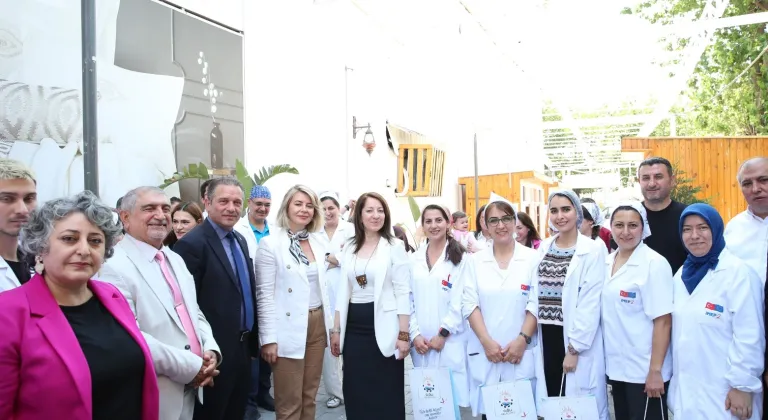 Çiğli’de ikinci dönem pastacılık kursu tamamlandı