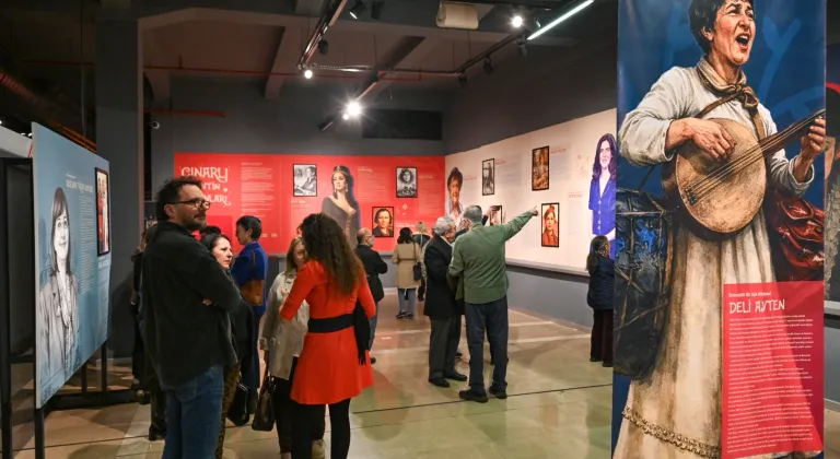 ‘Çınarlı Kentin Kadınları'nın dünyasına yolculuk