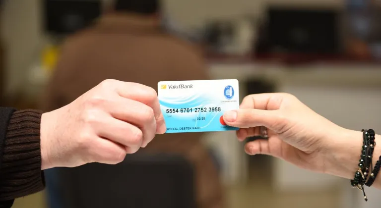 Çorum'da 3.869 çocuğa bayramlık desteği