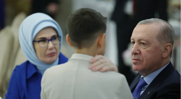 Cumhurbaşkanı Erdoğan çocuklarla iftar yaptı