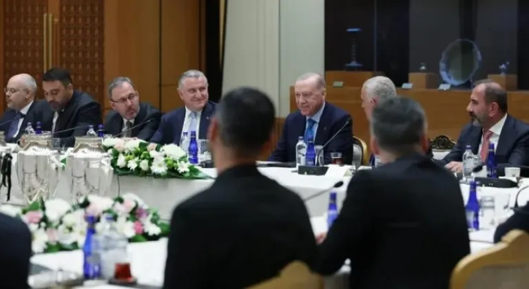 Cumhurbaşkanı Erdoğan, Süper Lig’e Çıkan Takımları Kutladı