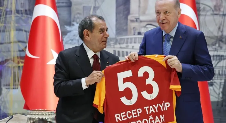 Cumhurbaşkanı Erdoğan’dan Galatasaray’a tebrik: Tarihi başarıya imza attınız