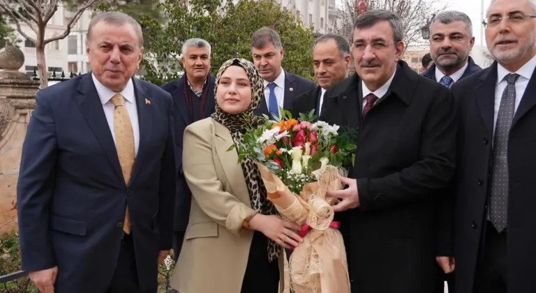 Cumhurbaşkanı Yardımcısı Cevdet Yılmaz, Mardin Midyat’ta yatırımları tanıttı
