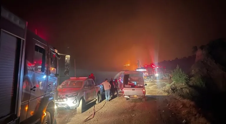 Denizli Büyükşehir İtfaiyesi’nden İzmir ve Manisa’ya Yangın Desteği