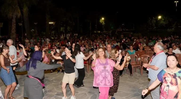 Denizli Yaz Konserleriyle Açık Hava Festivaline Döndü