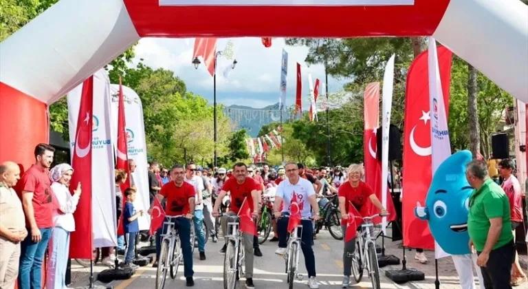 Denizli'de 19 Mayıs ruhuyla umuda pedal çevirdiler